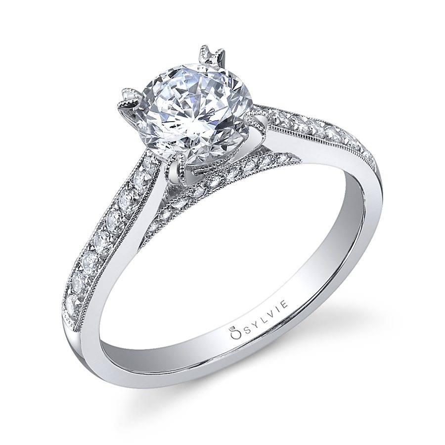 ornate diamond engagement ring