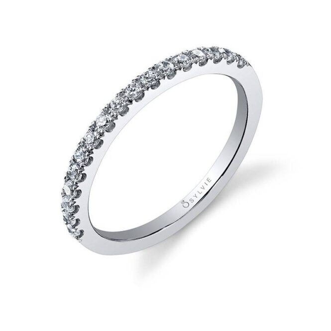 Profile Image of a Pear Shaped Halo Engagement Ring