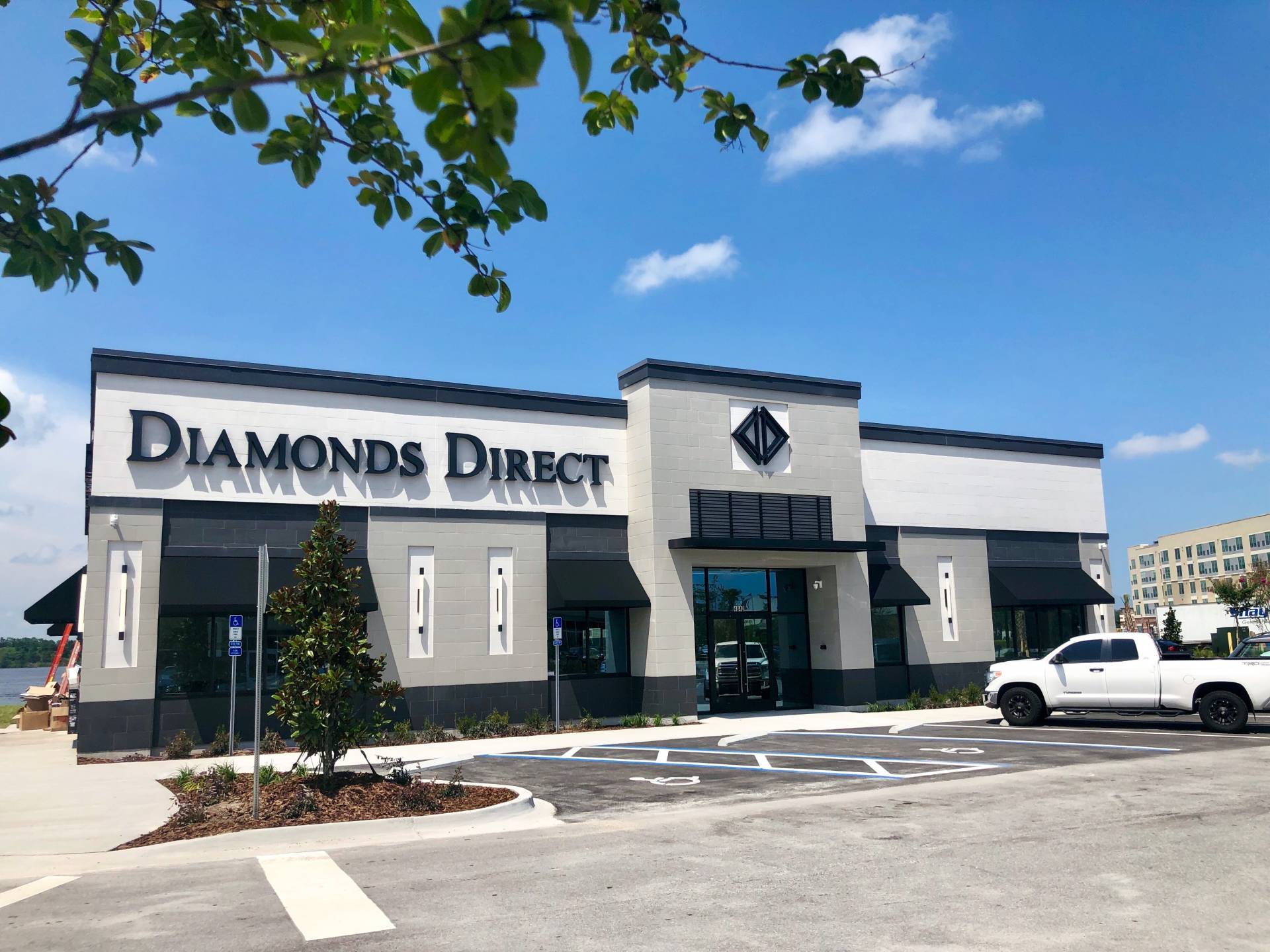 Diamonds Direct – Jacksonville