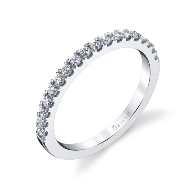 Profile Image of a Pear Shaped Engagement Ring with Halo