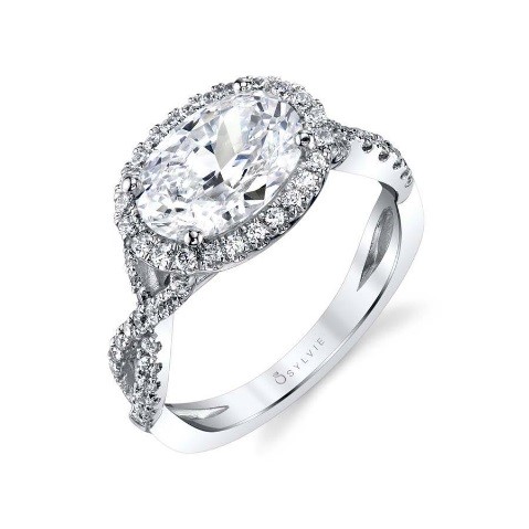 Oval shaped spiral engagement ring
