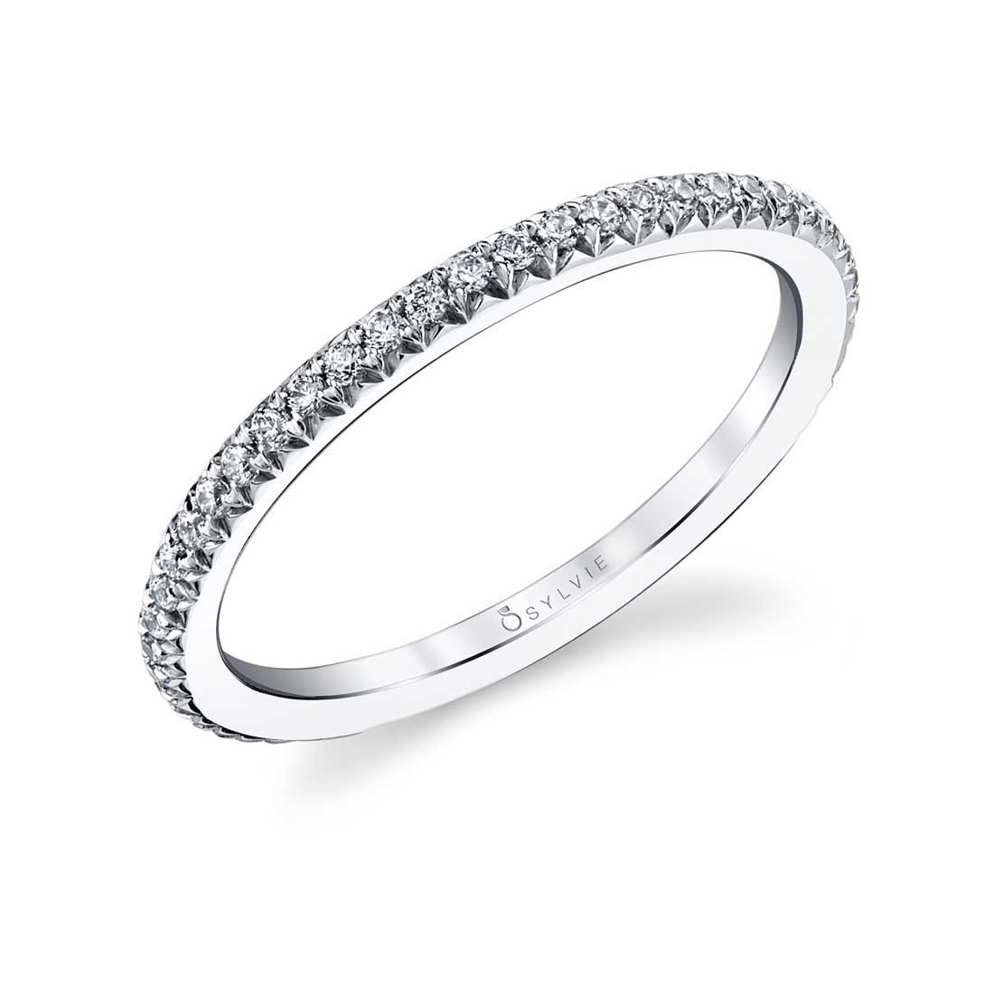 profile view of a cushion cut 3 stone ring