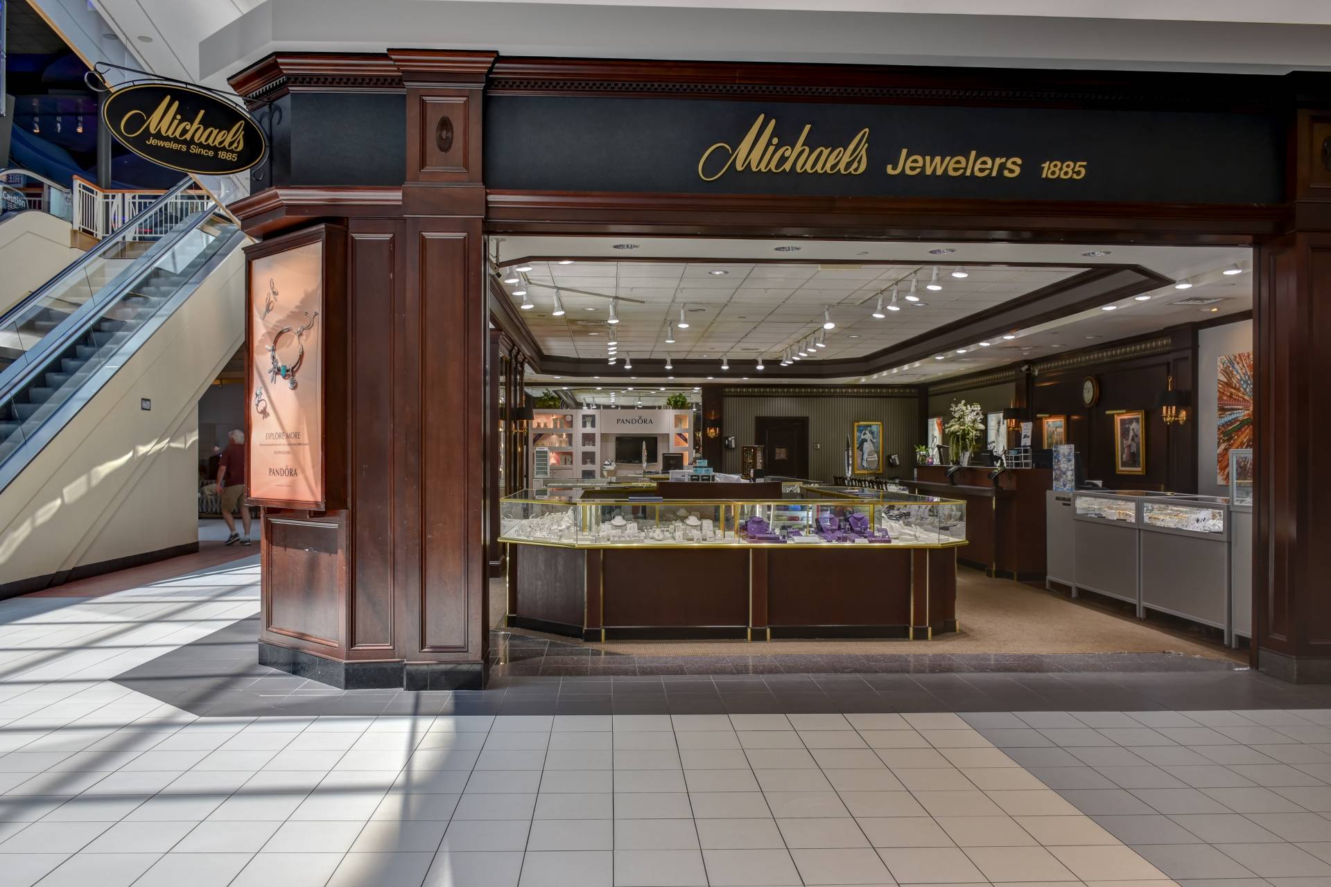Michaels Jewelers – Waterbury