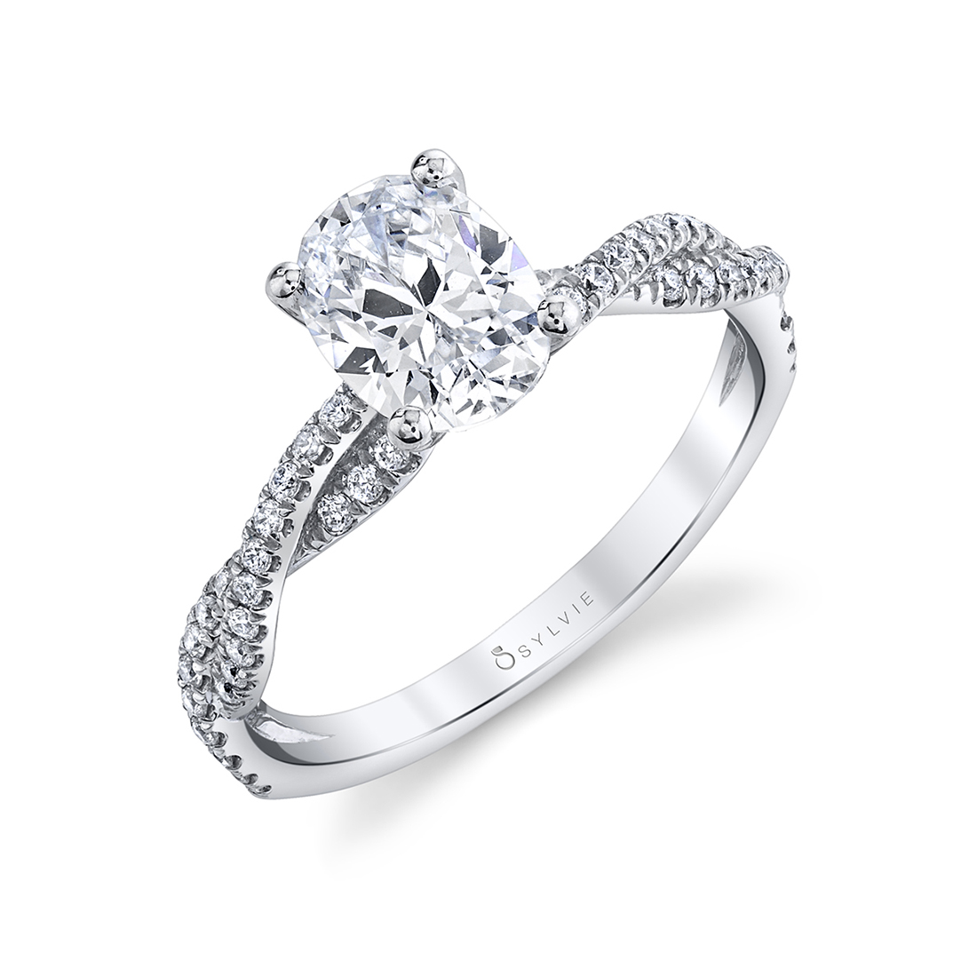 Leána-Oval Engagement Ring