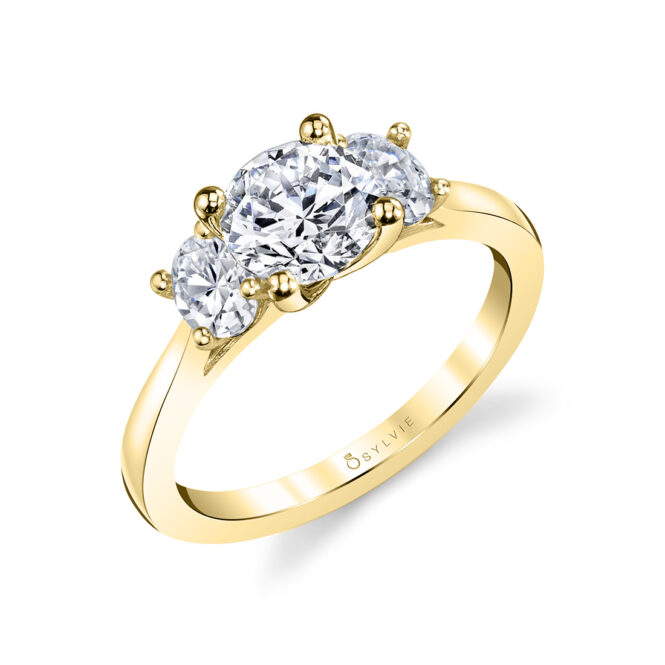 3 Stone Ring with Oval Side Stones