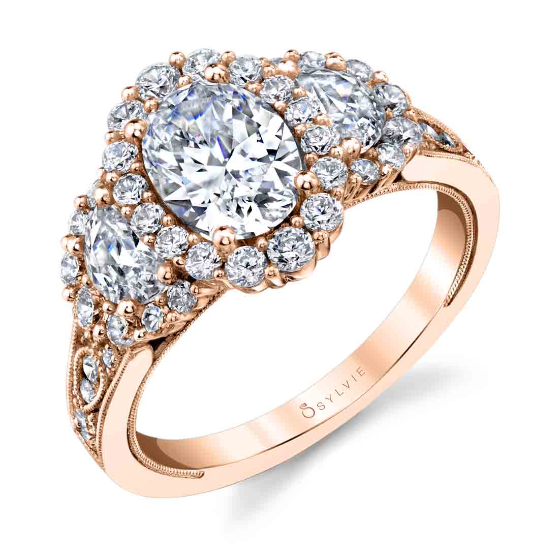 oval shaped halo engagement ring