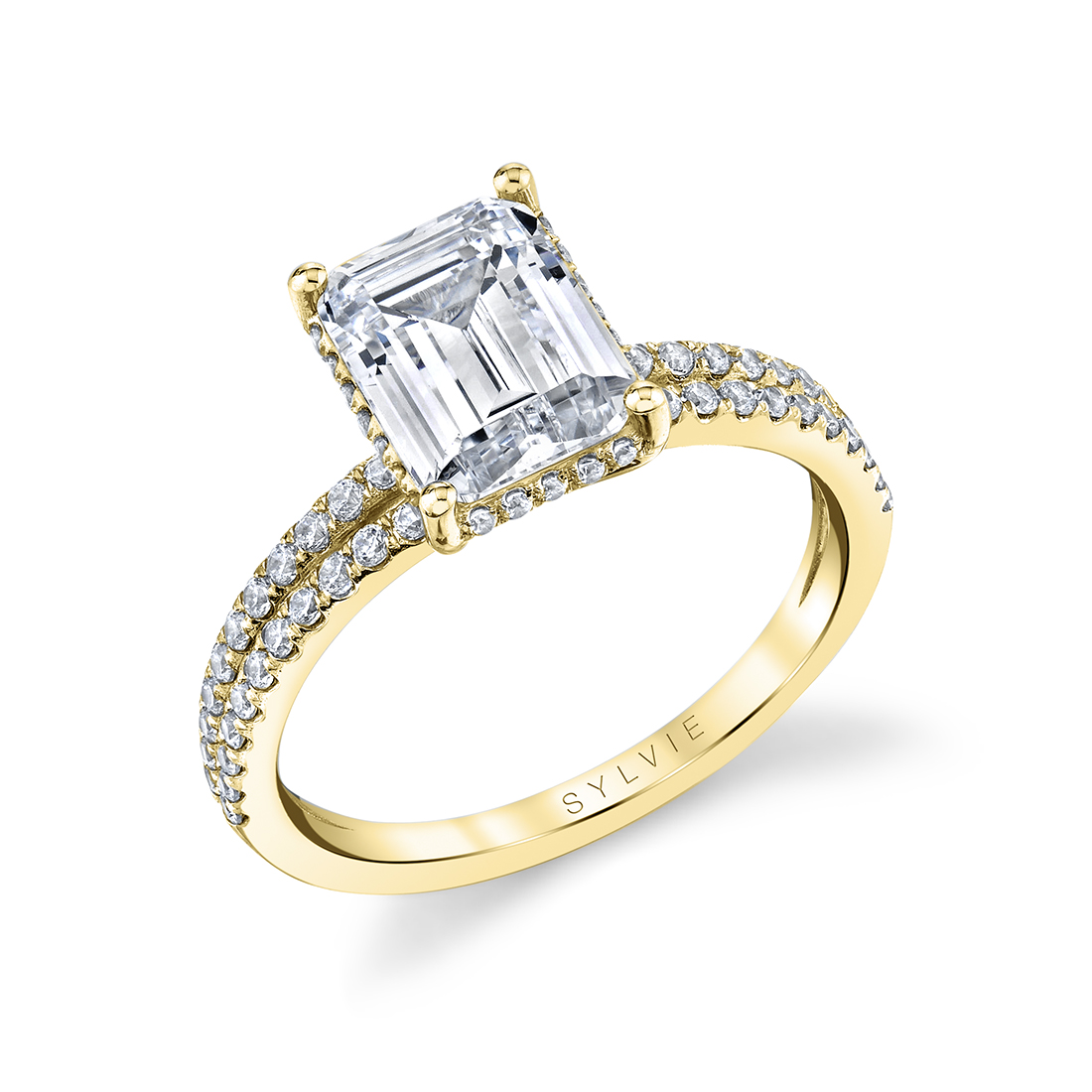emerald cut diamond ring in yellow gold