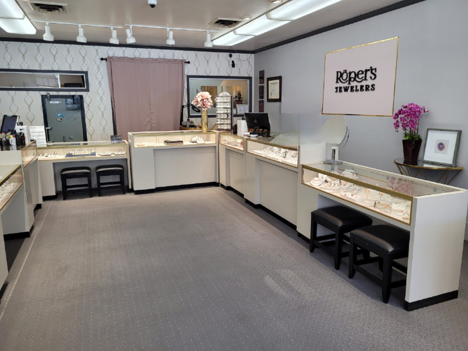 Roper’s Jewelers | Downtown